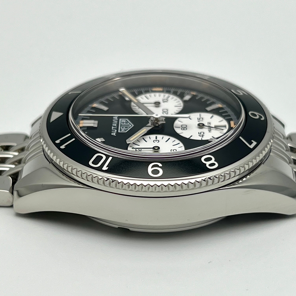 Heuer Heritage Autavia H02